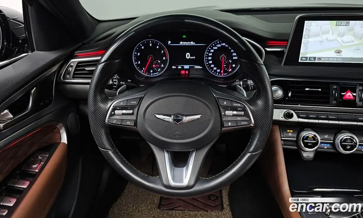 Genesis G70 2018 2.0 автомат (гидро), фото 18 Genesis G70 2018 2.0 автомат (гидро), фото 18