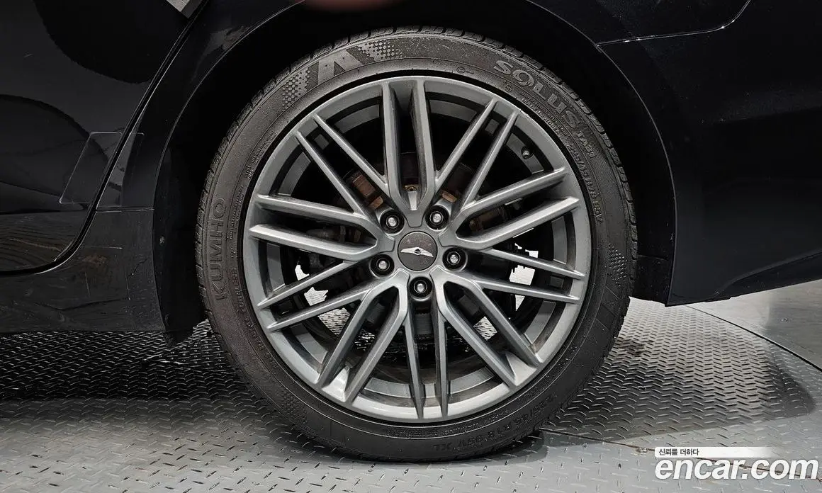 Genesis G70 2018 2.0 автомат (гидро), фото 6 Genesis G70 2018 2.0 автомат (гидро), фото 6