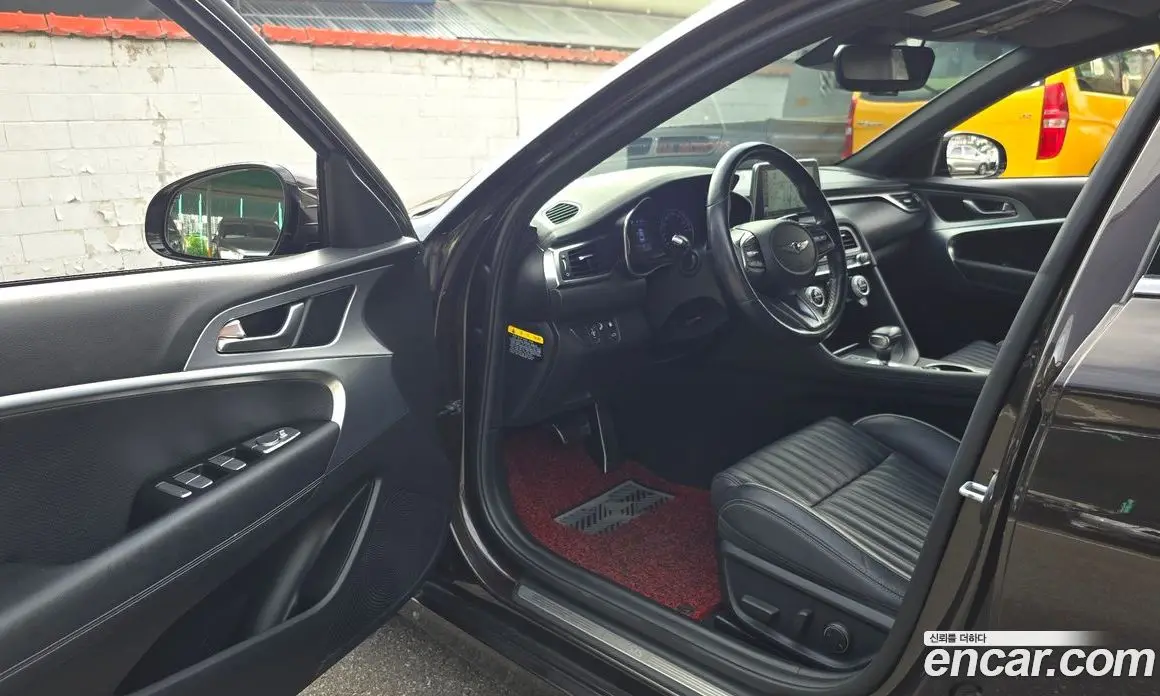 Genesis G70 2018 3.3 автомат (гидро), фото 13 Genesis G70 2018 3.3 автомат (гидро), фото 13