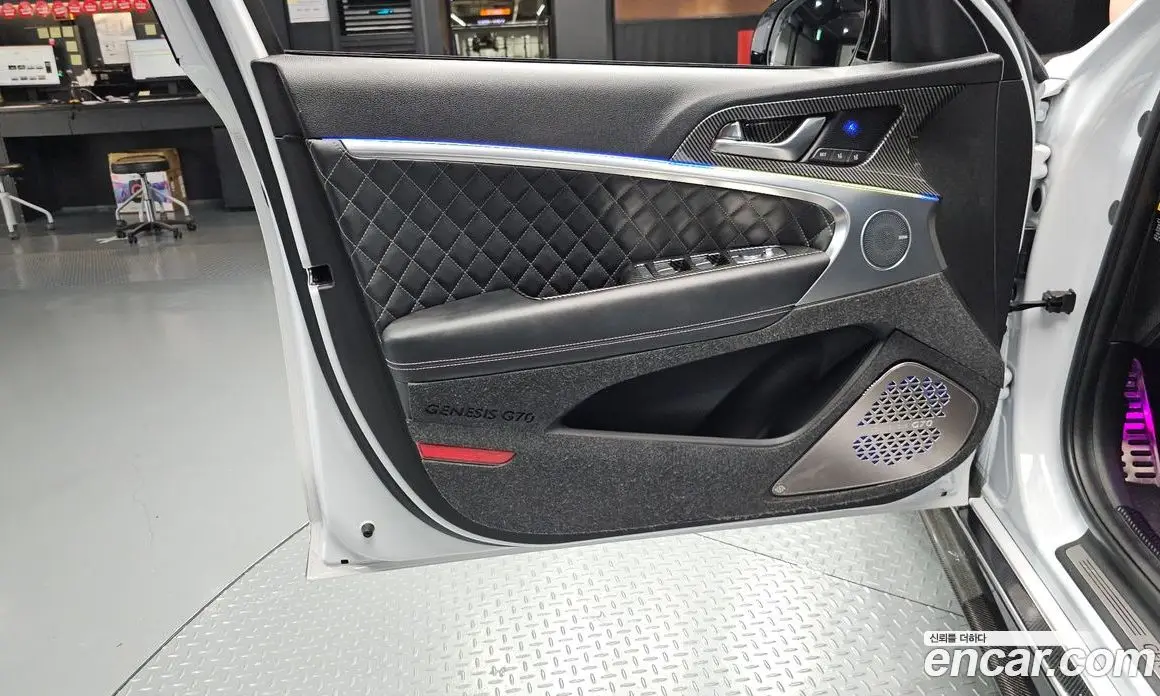 Genesis G70 2019 2.0 автомат (гидро), фото 14