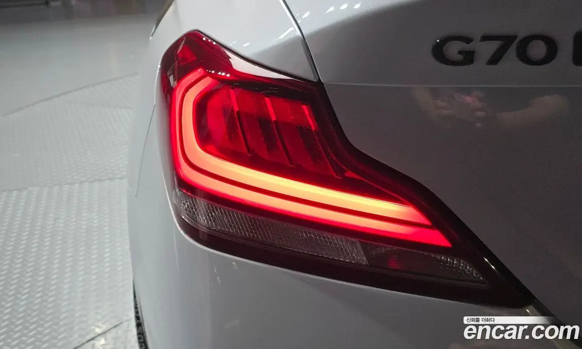 Genesis G70 2019 2.0 автомат (гидро), фото 9