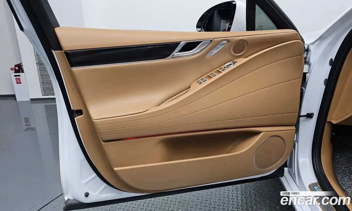 Genesis G80 2025 2.5 автомат (гидро), фото 13