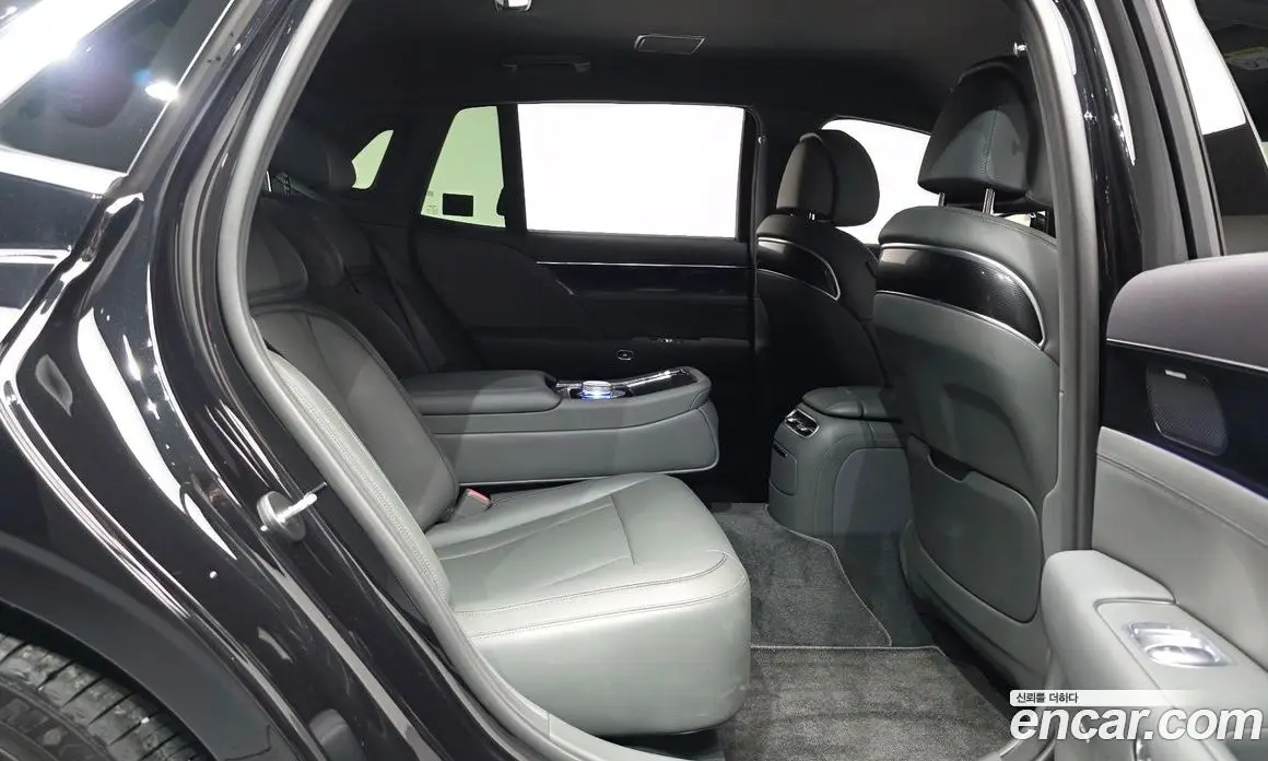 Genesis G90 2023 3.5 автомат (гидро), фото 16 Genesis G90 2023 3.5 автомат (гидро), фото 16