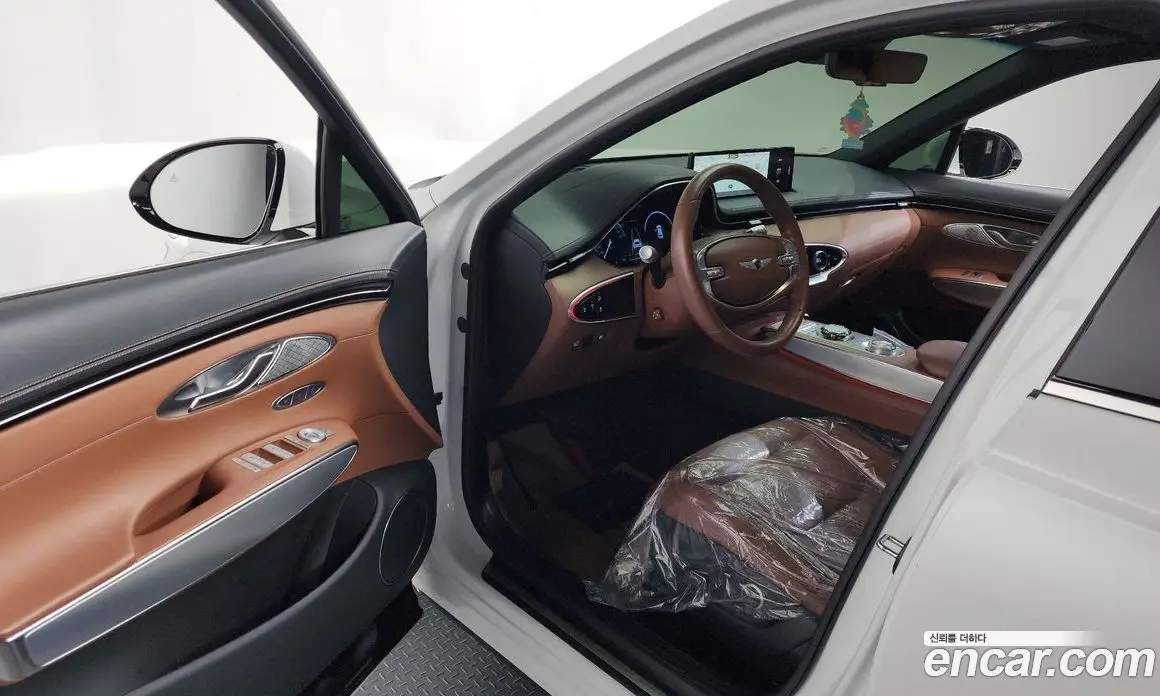Genesis GV70 2021 2.5 автомат (гидро), фото 12 Genesis GV70 2021 2.5 автомат (гидро), фото 12