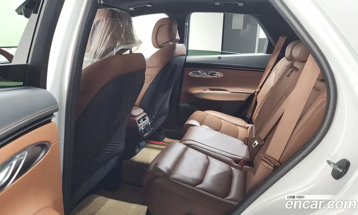 Genesis GV70 2021 2.5 автомат (гидро), фото 17 Genesis GV70 2021 2.5 автомат (гидро), фото 17