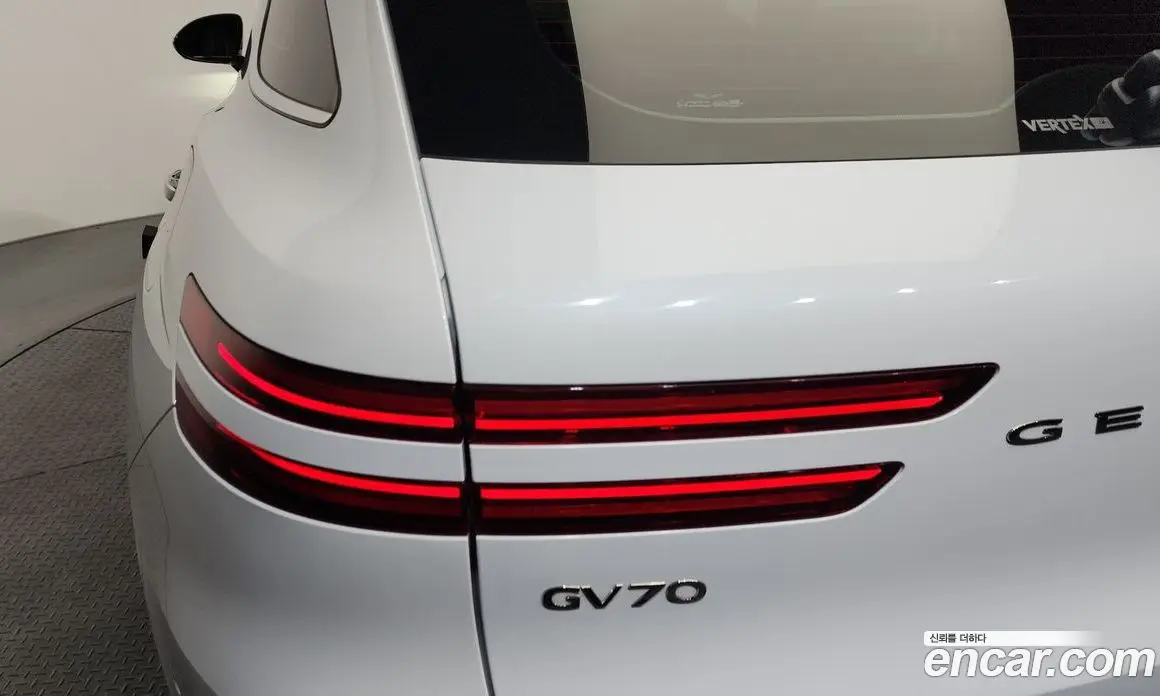 Genesis GV70 2021 2.5 автомат (гидро), фото 8 Genesis GV70 2021 2.5 автомат (гидро), фото 8