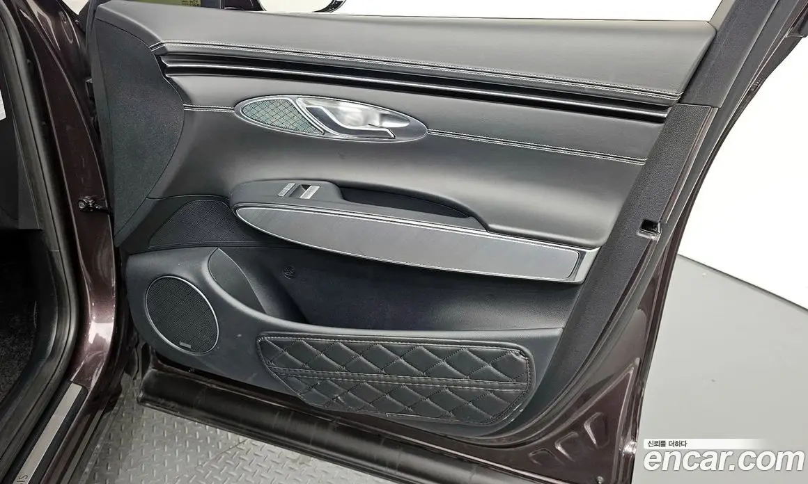 Genesis GV70 2022 0.1 автомат (гидро), фото 13 Genesis GV70 2022 0.1 автомат (гидро), фото 13