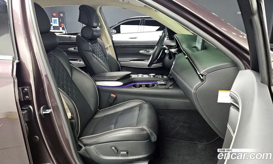 Genesis GV70 2022 0.1 автомат (гидро), фото 15 Genesis GV70 2022 0.1 автомат (гидро), фото 15
