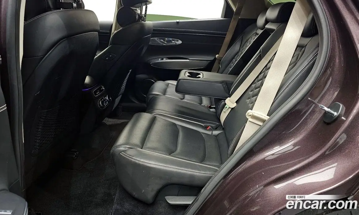 Genesis GV70 2022 0.1 автомат (гидро), фото 16 Genesis GV70 2022 0.1 автомат (гидро), фото 16
