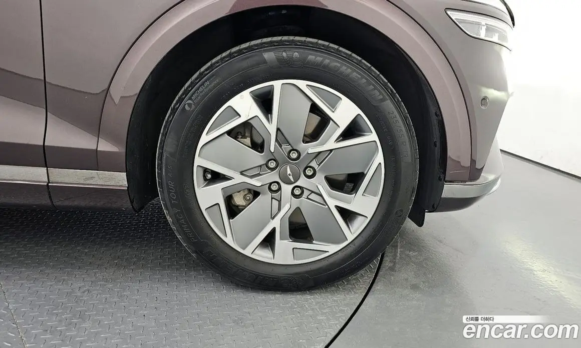 Genesis GV70 2022 0.1 автомат (гидро), фото 6 Genesis GV70 2022 0.1 автомат (гидро), фото 6