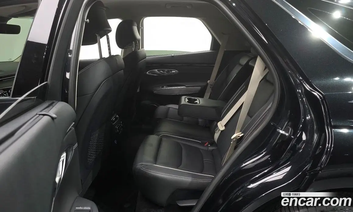 Genesis GV70 2022 0.1 автомат (гидро), фото 18 Genesis GV70 2022 0.1 автомат (гидро), фото 18