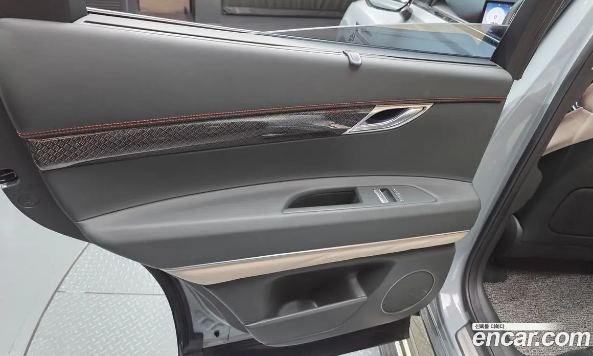 Genesis GV80 2023 2.5 автомат (гидро), фото 15 Genesis GV80 2023 2.5 автомат (гидро), фото 15