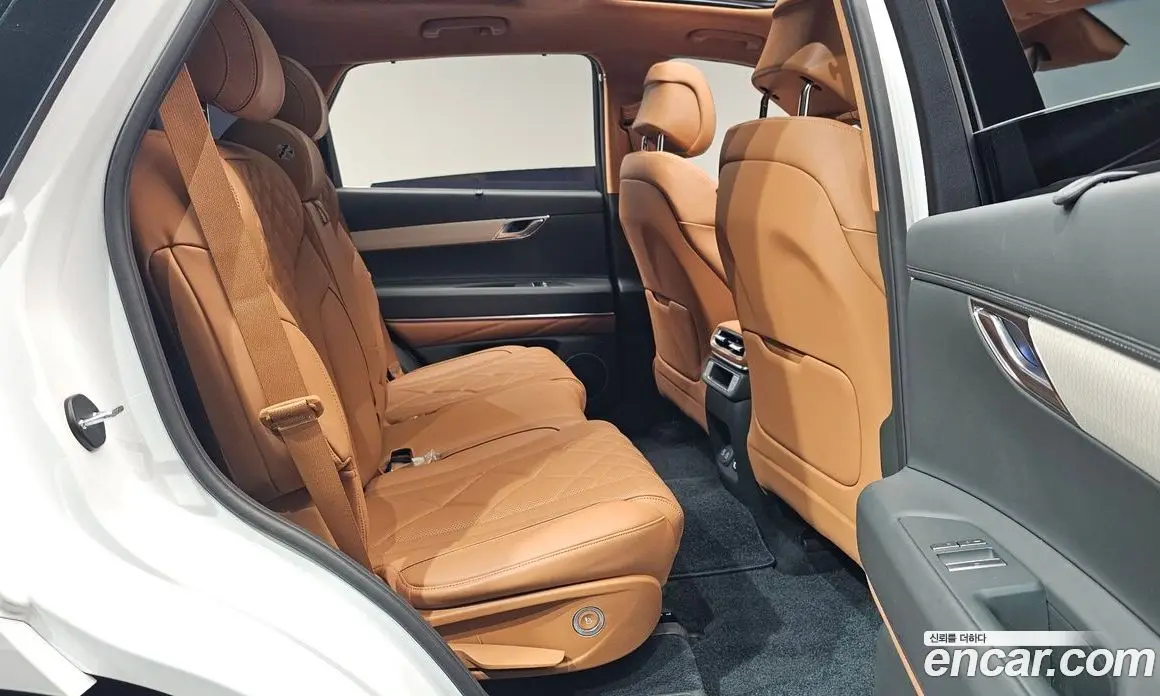 Genesis GV80 2024 2.5 автомат (гидро), фото 16 Genesis GV80 2024 2.5 автомат (гидро), фото 16