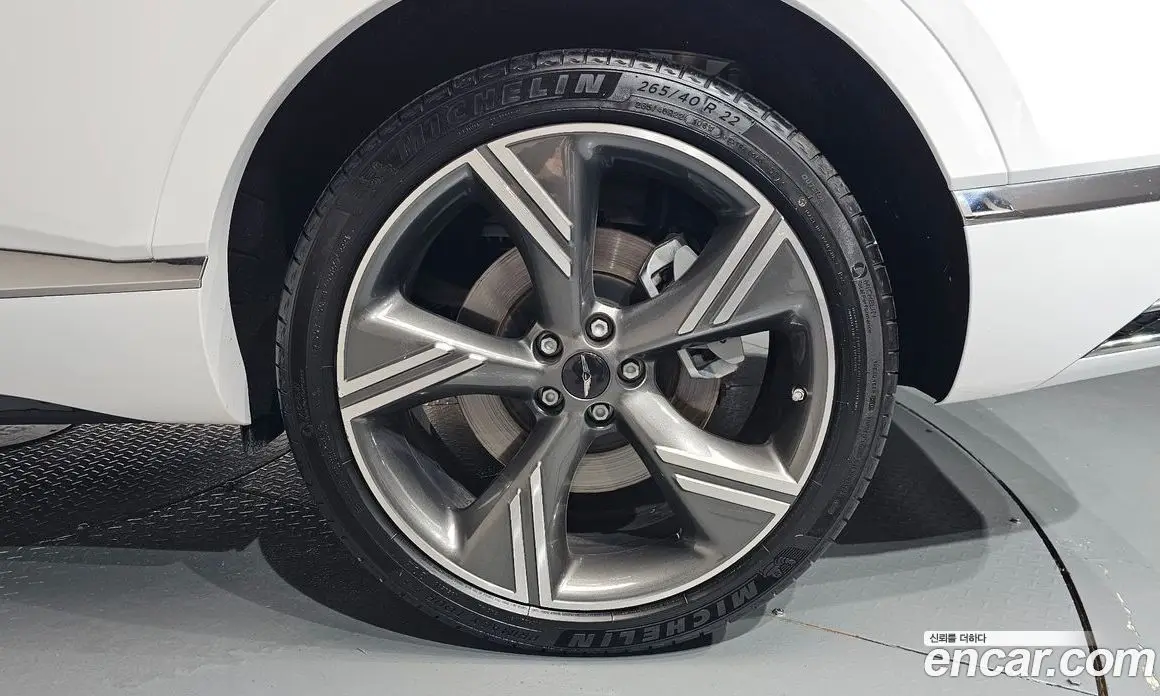 Genesis GV80 2024 2.5 автомат (гидро), фото 6 Genesis GV80 2024 2.5 автомат (гидро), фото 6