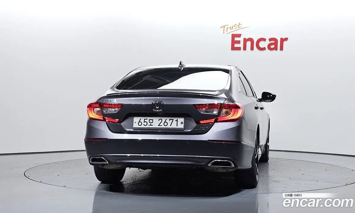 Honda Accord 2018 2.0 автомат (гидро), фото 4