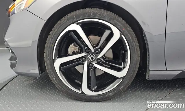 Honda Accord 2018 2.0 автомат (гидро), миниатюра 5