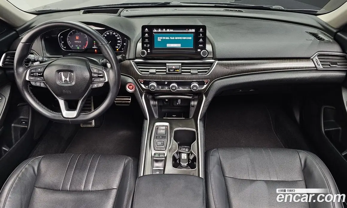 Honda Accord 2018 2.0 автомат (гидро), фото 10