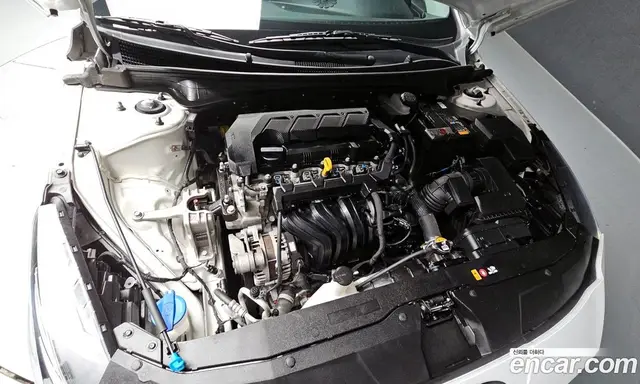 Hyundai Avante 2022 1.6 автомат (гидро), миниатюра 6