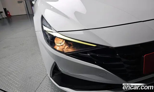 Hyundai Avante 2022 1.6 автомат (гидро), миниатюра 8