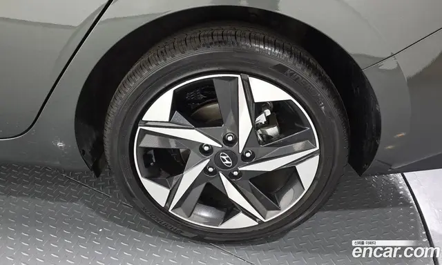 Hyundai Avante 2022 1.6 автомат (гидро), миниатюра 7 Hyundai Avante 2022 1.6 автомат (гидро), миниатюра 7