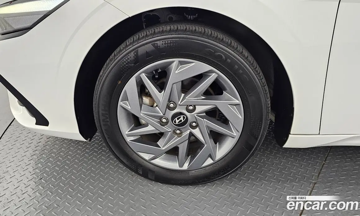 Hyundai Avante 2024 1.6 автомат (гидро), фото 5 Hyundai Avante 2024 1.6 автомат (гидро), фото 5