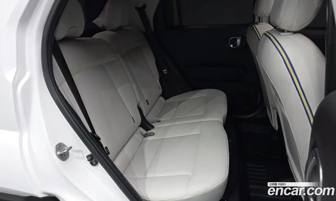 Hyundai Casper 2022 1.0 автомат (гидро), фото 17