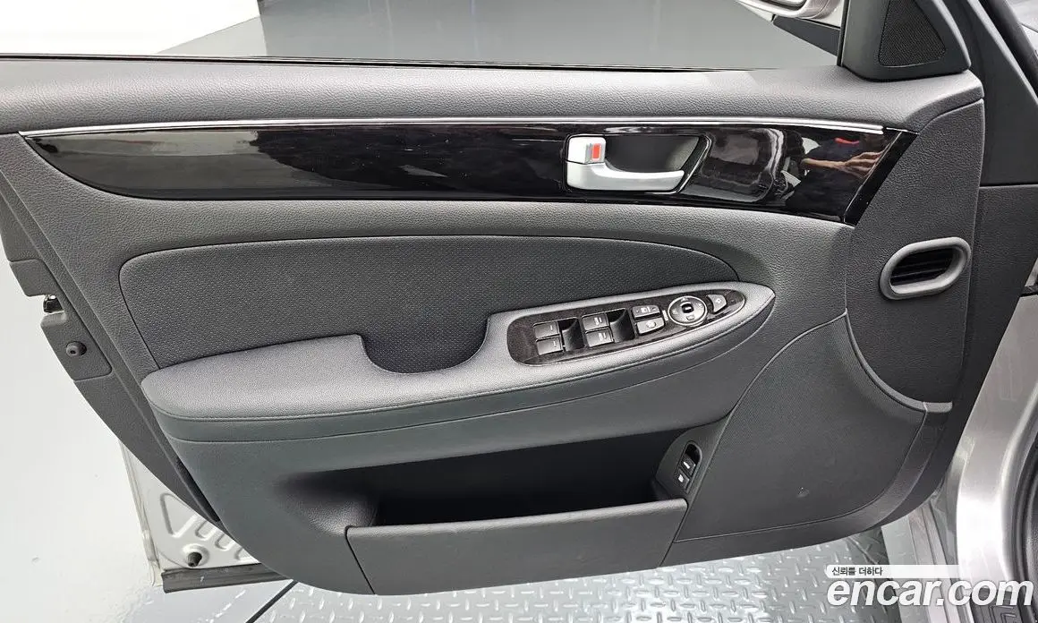Hyundai Genesis 2013 3.3 автомат (гидро), фото 14 Hyundai Genesis 2013 3.3 автомат (гидро), фото 14
