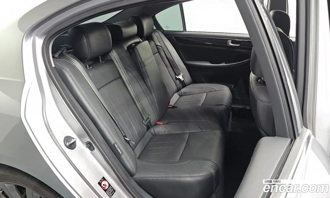 Hyundai Genesis 2013 3.3 автомат (гидро), фото 17 Hyundai Genesis 2013 3.3 автомат (гидро), фото 17