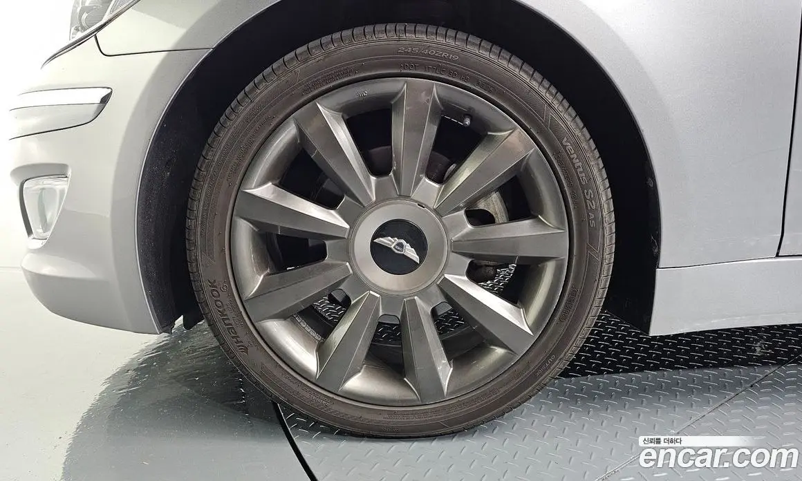 Hyundai Genesis 2013 3.3 автомат (гидро), фото 5 Hyundai Genesis 2013 3.3 автомат (гидро), фото 5