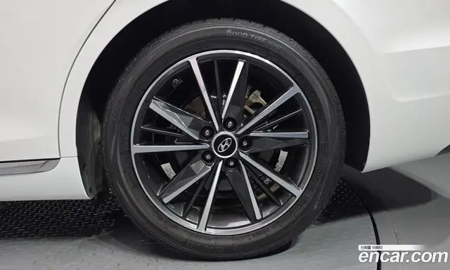 Hyundai Grandeur 2021 2.5 автомат (гидро), миниатюра 7 Hyundai Grandeur 2021 2.5 автомат (гидро), миниатюра 7
