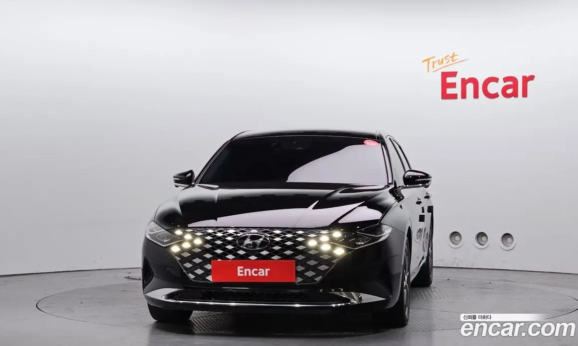 Hyundai Grandeur 2022 2.5 автомат (гидро), фото 3 Hyundai Grandeur 2022 2.5 автомат (гидро), фото 3