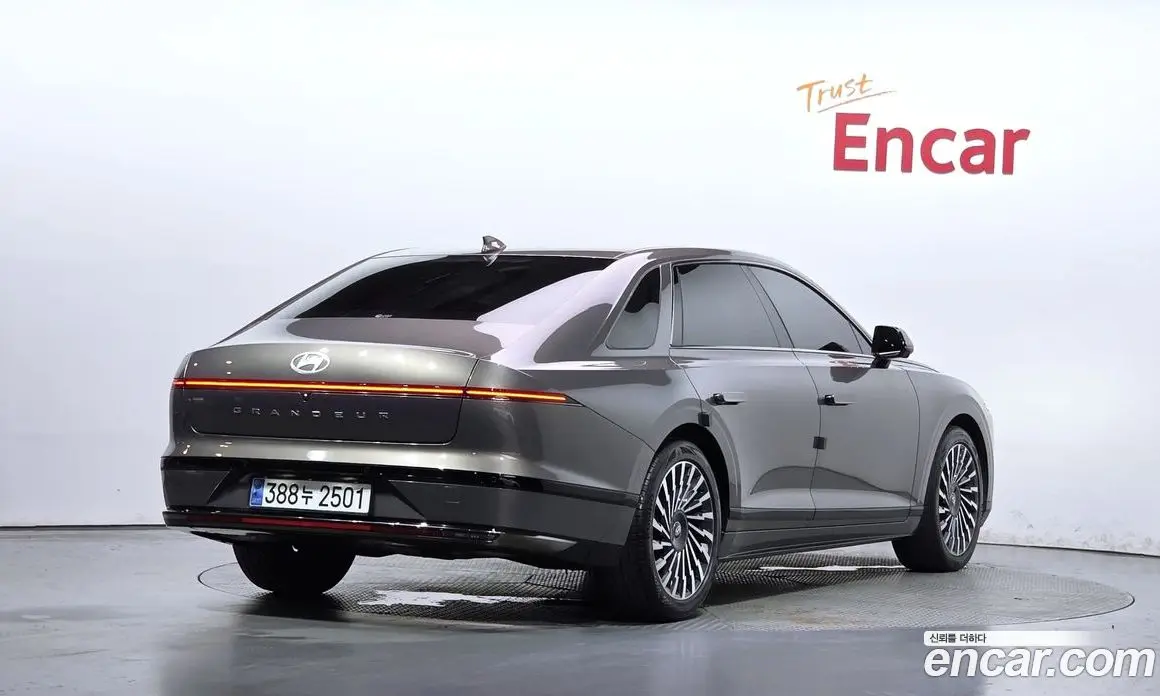 Hyundai Grandeur 2023 2.5 автомат (гидро), фото 2 Hyundai Grandeur 2023 2.5 автомат (гидро), фото 2