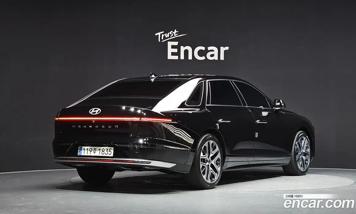 Hyundai Grandeur 2024 1.6 автомат (гидро), фото 1 Hyundai Grandeur 2024 1.6 автомат (гидро), фото 1