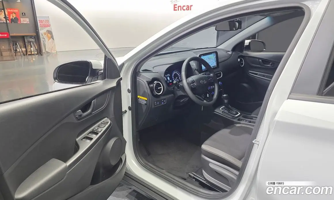 Hyundai Kona 2020 1.6 автомат (гидро), фото 13