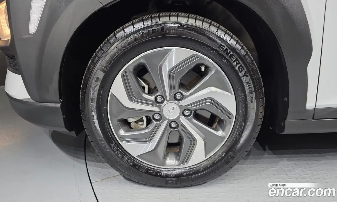 Hyundai Kona 2020 1.6 автомат (гидро), фото 5