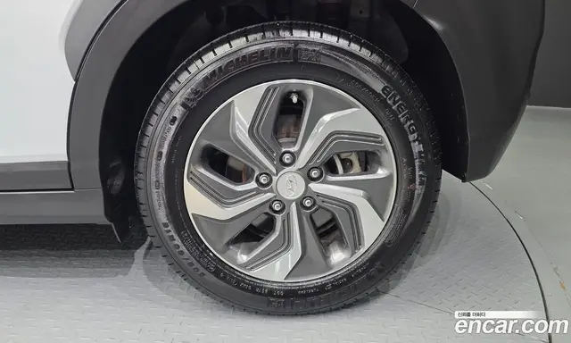 Hyundai Kona 2020 1.6 автомат (гидро), миниатюра 7