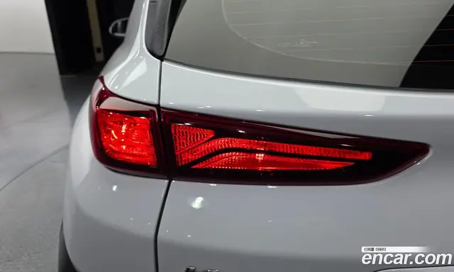 Hyundai Kona 2020 1.6 автомат (гидро), миниатюра 9