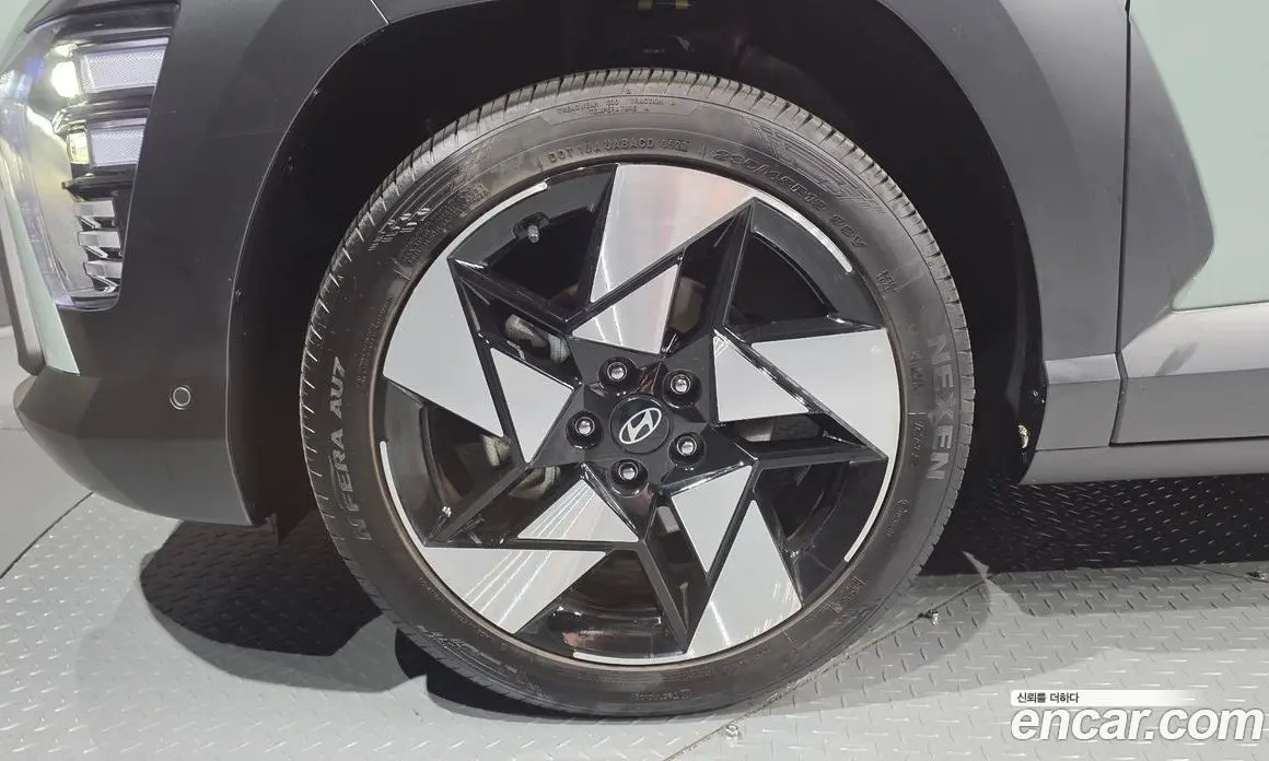 Hyundai Kona 2023 1.6 автомат (гидро), фото 5 Hyundai Kona 2023 1.6 автомат (гидро), фото 5