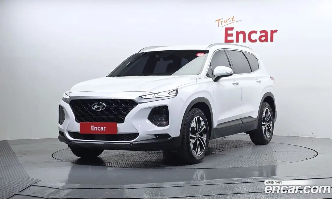 Hyundai Santa Fe 2019 2.0 автомат (гидро), фото 1 Hyundai Santa Fe 2019 2.0 автомат (гидро), фото 1