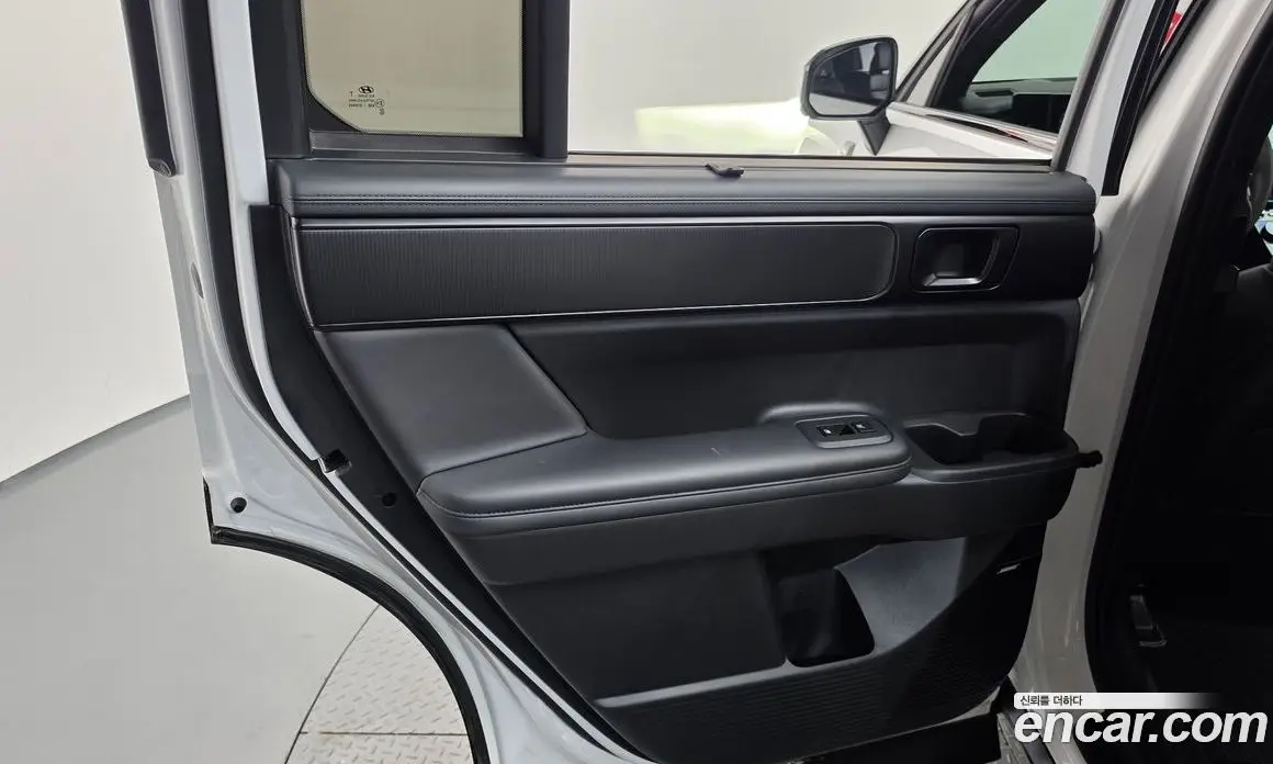 Hyundai Santa Fe 2023 2.5 автомат (гидро), фото 14