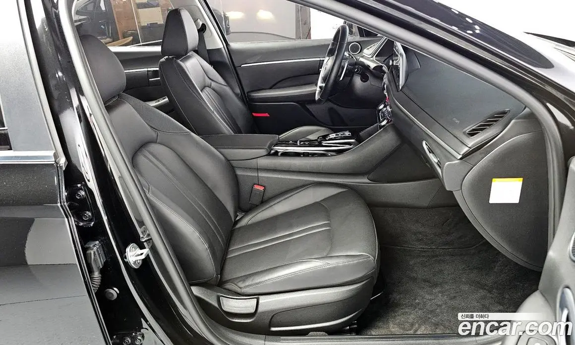 Hyundai Sonata 2020 2.0 автомат (гидро), фото 13