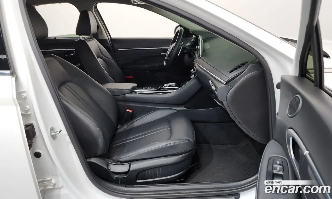 Hyundai Sonata 2021 2.0 автомат (гидро), фото 16