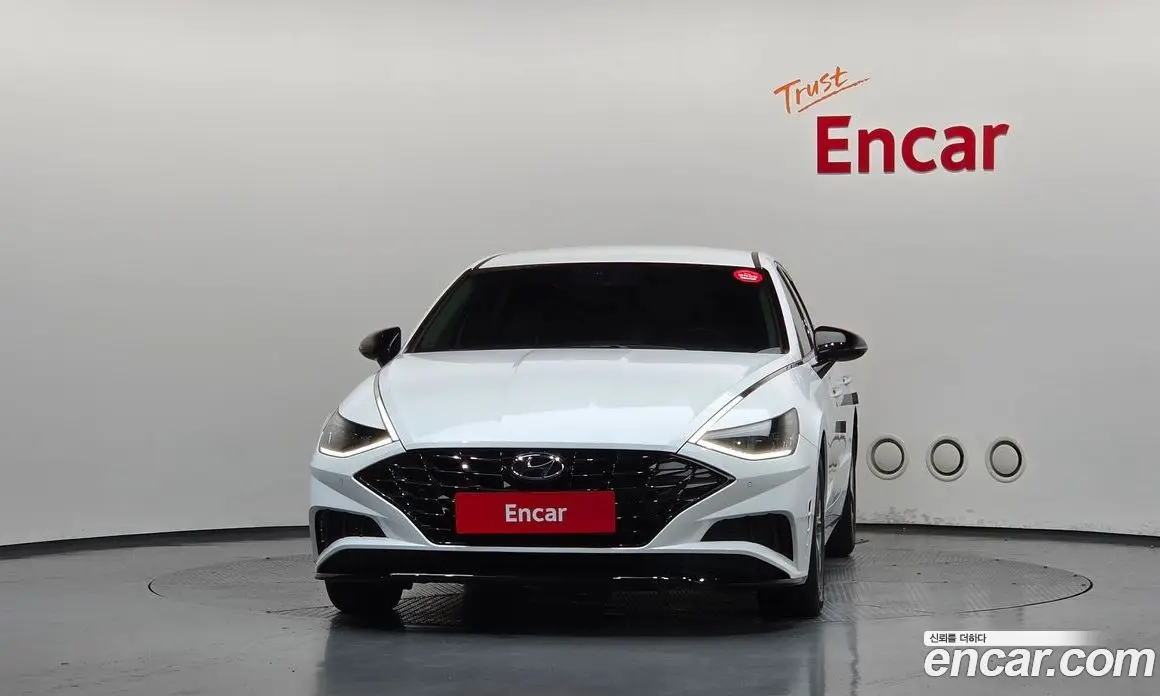 Hyundai Sonata 2021 2.0 автомат (гидро), фото 3