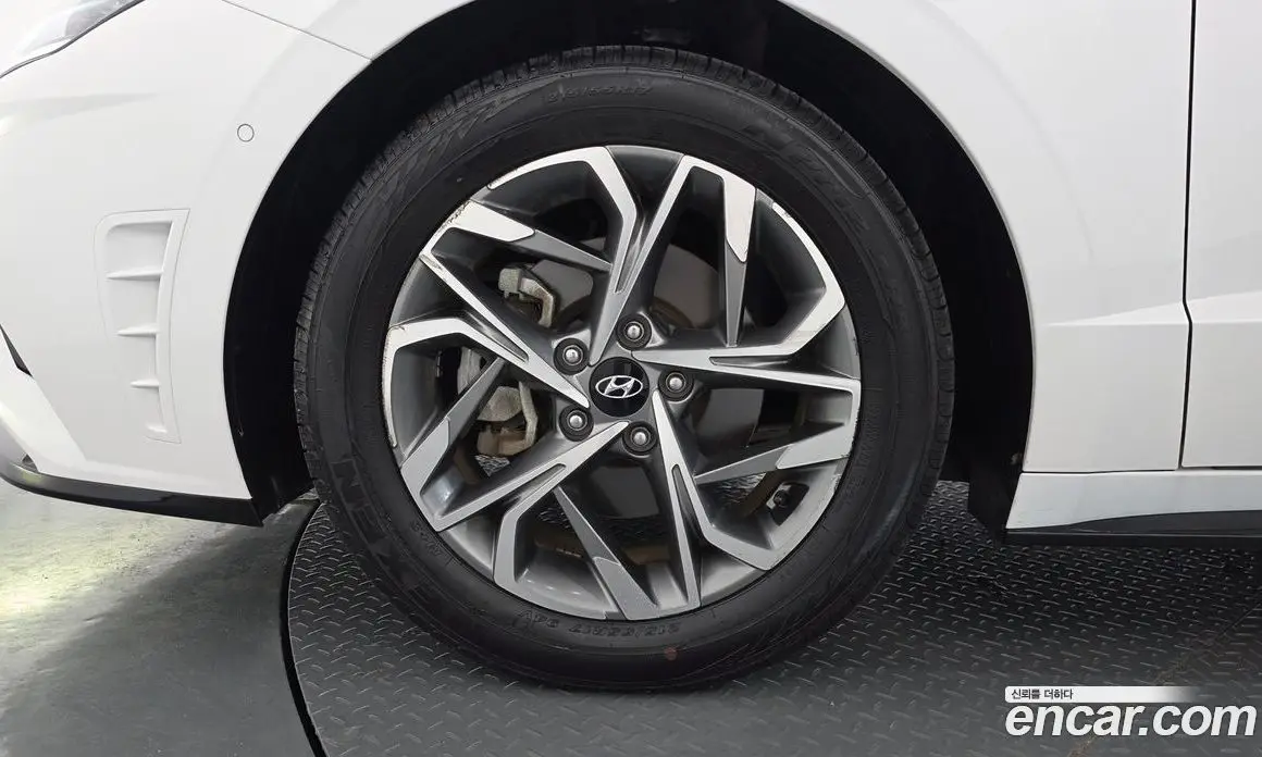 Hyundai Sonata 2021 2.0 автомат (гидро), фото 5