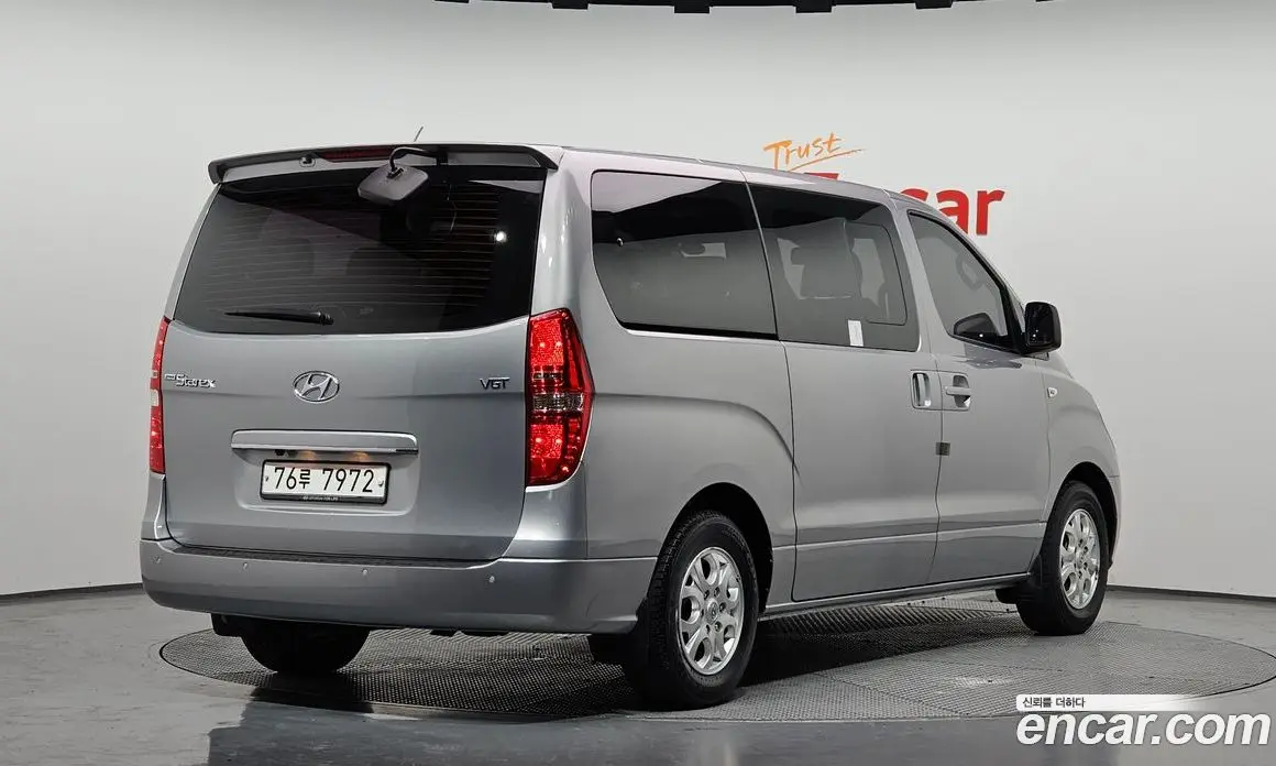 Hyundai Starex 2015 2.5 автомат (гидро), фото 2 Hyundai Starex 2015 2.5 автомат (гидро), фото 2