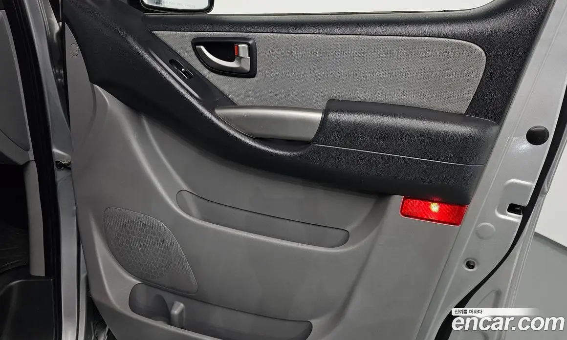 Hyundai Starex 2015 2.5 автомат (гидро), фото 15 Hyundai Starex 2015 2.5 автомат (гидро), фото 15