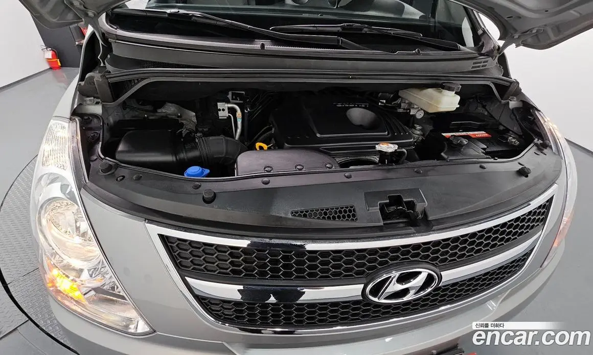 Hyundai Starex 2015 2.5 автомат (гидро), фото 6 Hyundai Starex 2015 2.5 автомат (гидро), фото 6