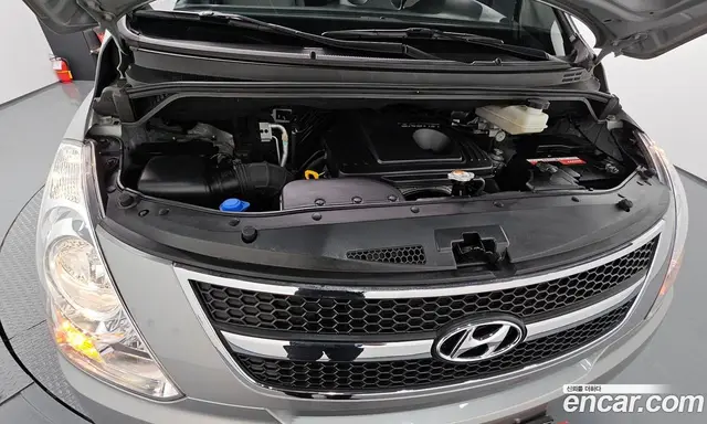 Hyundai Starex 2015 2.5 автомат (гидро), миниатюра 6 Hyundai Starex 2015 2.5 автомат (гидро), миниатюра 6
