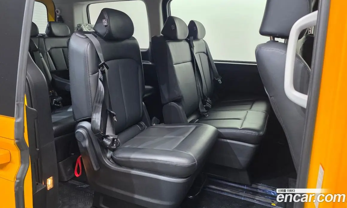 Hyundai Staria 2021 3.5 автомат (гидро), фото 18
