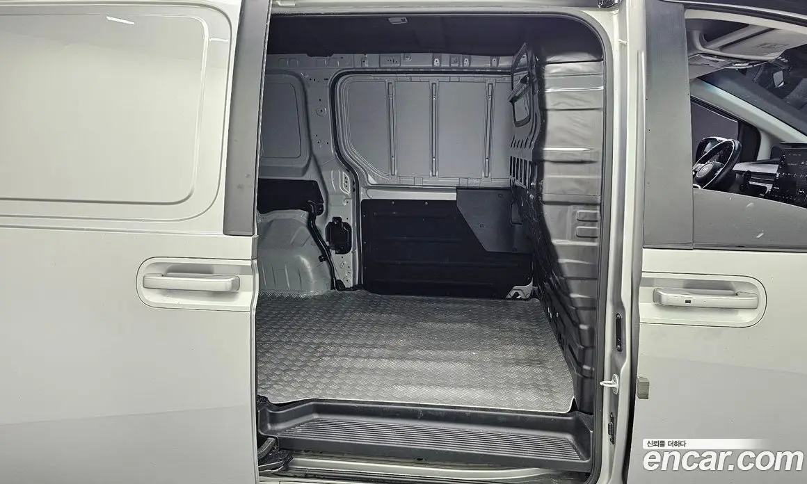Hyundai Staria 2024 1.6 автомат (гидро), фото 16 Hyundai Staria 2024 1.6 автомат (гидро), фото 16